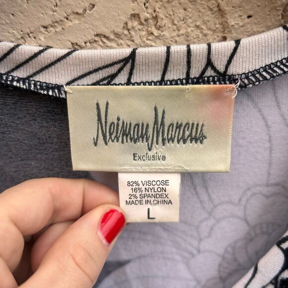 Neiman Marcus Floral Viscose Knit Beaded Blouse Size L - Picture 3 of 4